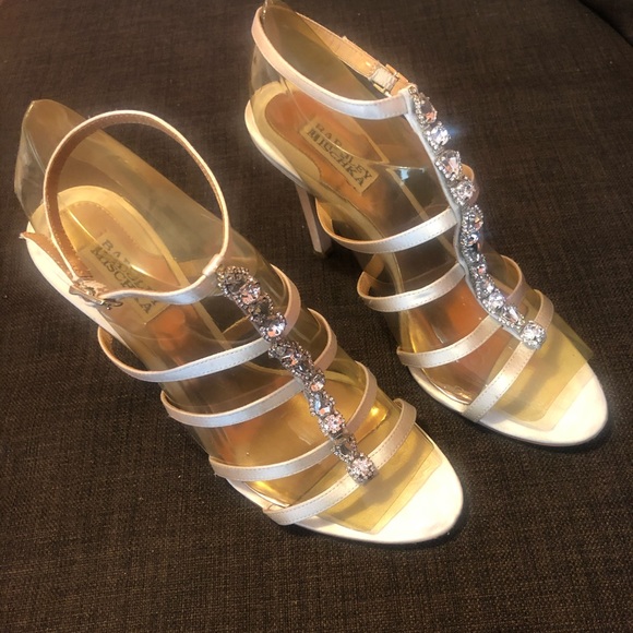 Elegant bejewelled dressy heels - Picture 1 of 8